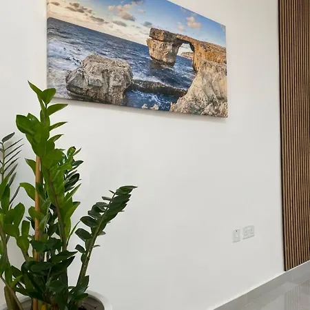 Apartment Seaside In Gzira