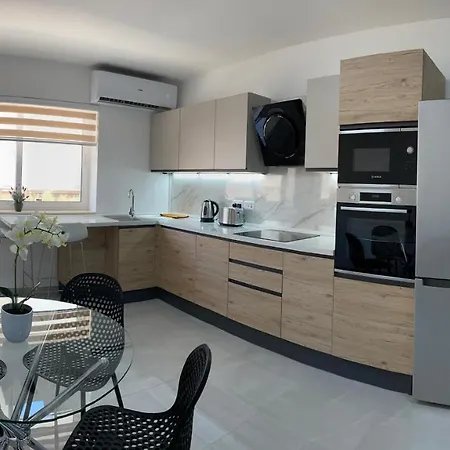 Seaside In Apartment Gzira